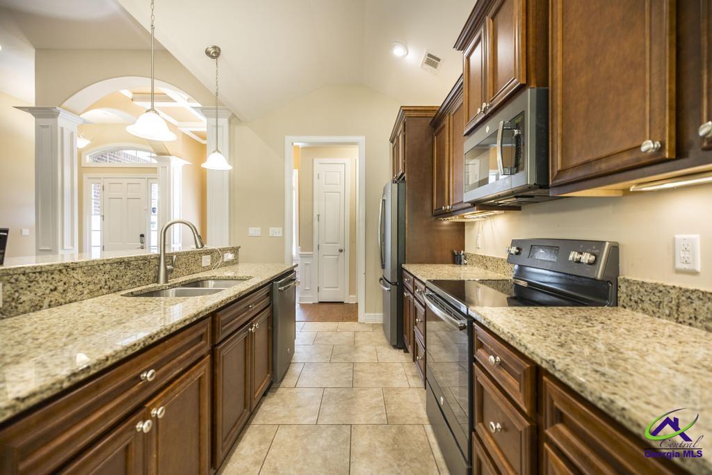 206 Londie Lane Perry, GA 31069 - Photo 12 of 37