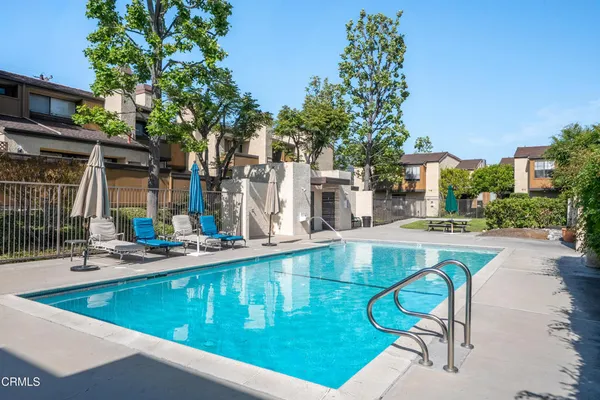 $649,000 | 211 Linwood Avenue, Unit C, Monrovia, CA 91016