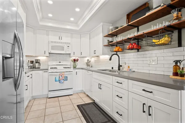 $649,000 | 211 Linwood Avenue, Unit C, Monrovia, CA 91016