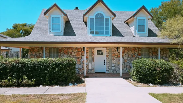 front view of house with a yard