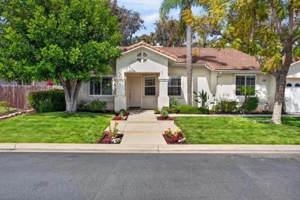 $1,095,000 | 1531 Knoll Park Glen, Escondido, CA 92029