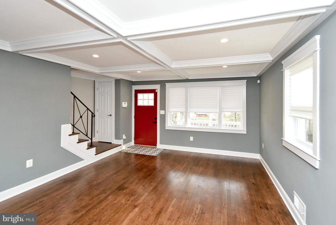 31 53rd Place Southeast Washington, DC 20019 - Photo 7 of 30 View
