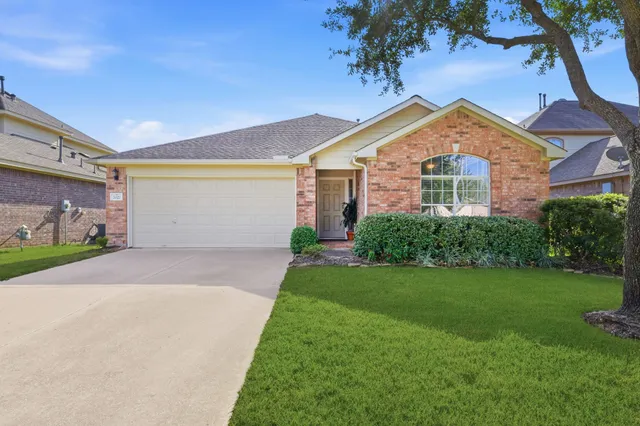 $289,900 | 7027 Raven Cliffs Lane, Spring, TX 77379