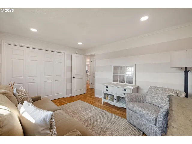 $1,395,000 | 2107 Bedford Way, Eugene, OR 97401