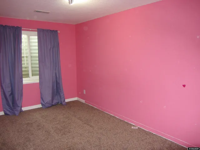 $420,000 | 928 Meadowlark Drive, Douglas, WY 82633