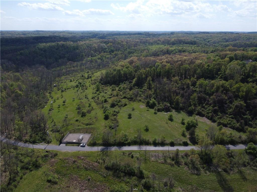 5679 North Montour Road Gibsonia, PA 15044 - Photo 4 of 9