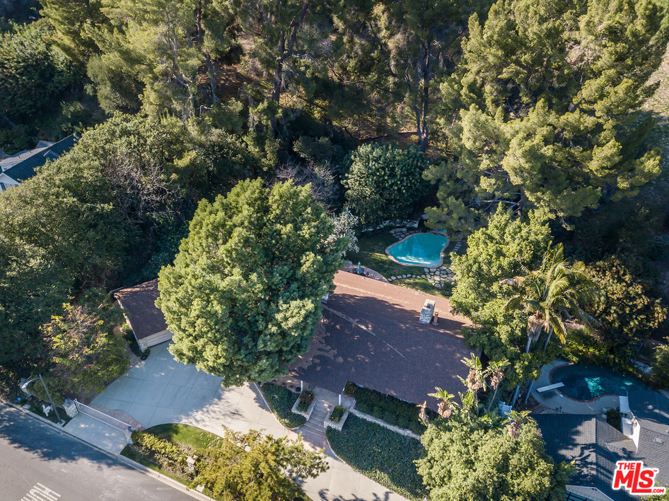 4205 Valley Meadow Road Encino, CA 91436 - Photo 36 of 41