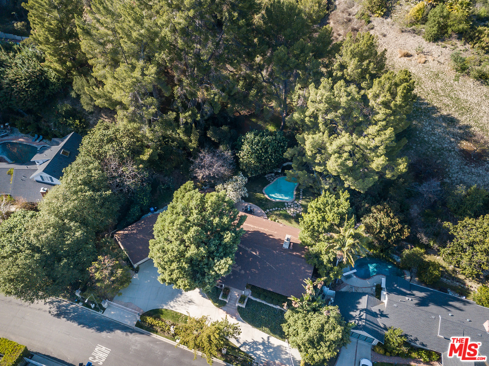 4205 Valley Meadow Road Encino, CA 91436 - Photo 40 of 41