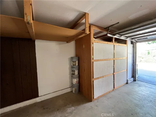 a view of a garage