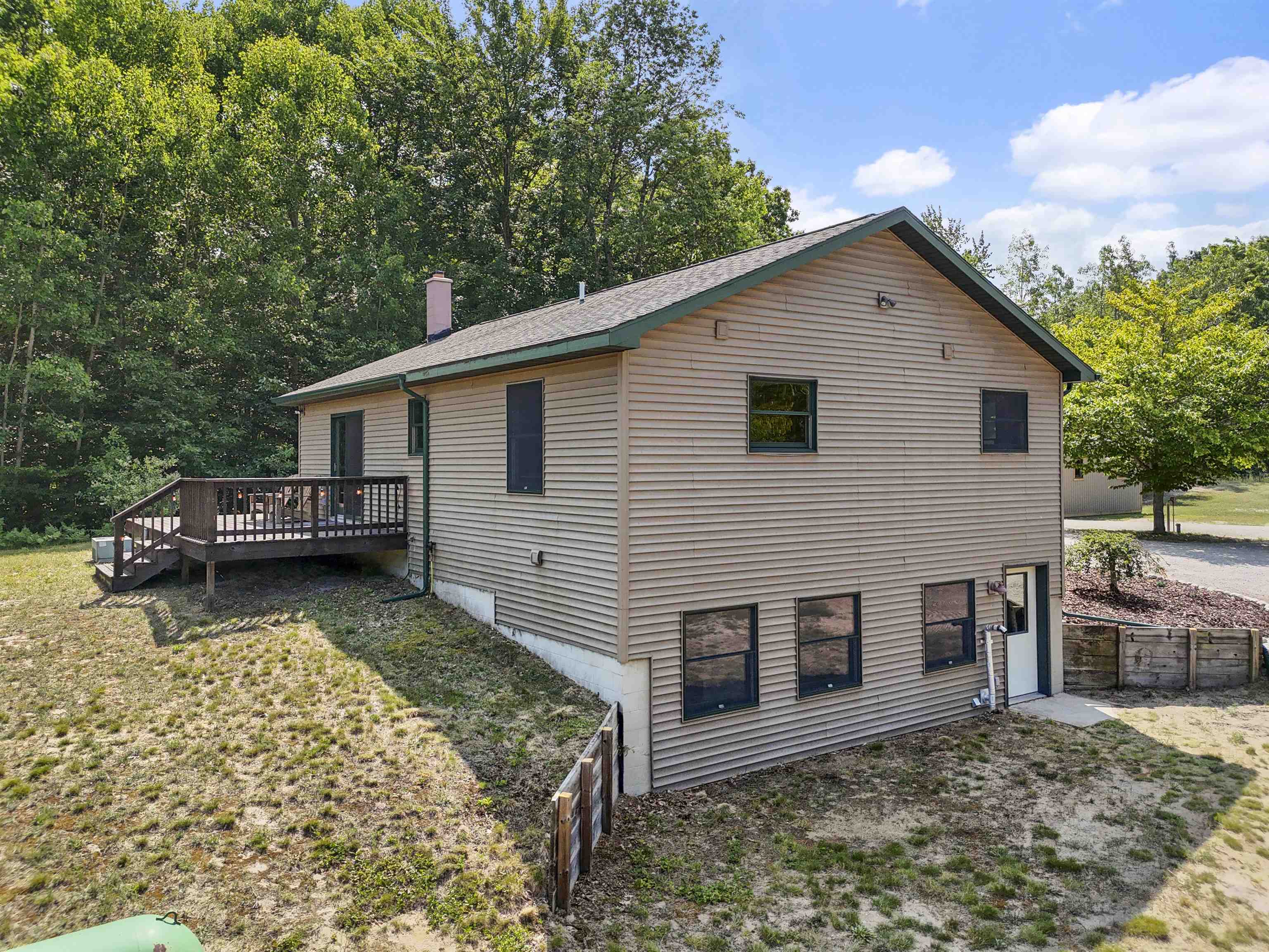 10536 Ryan Road Honor, MI 49640 - Photo 25 of 33 1925114-55eac711-ca1b-41d4-acf9-ec1b136d1c2d.JPG