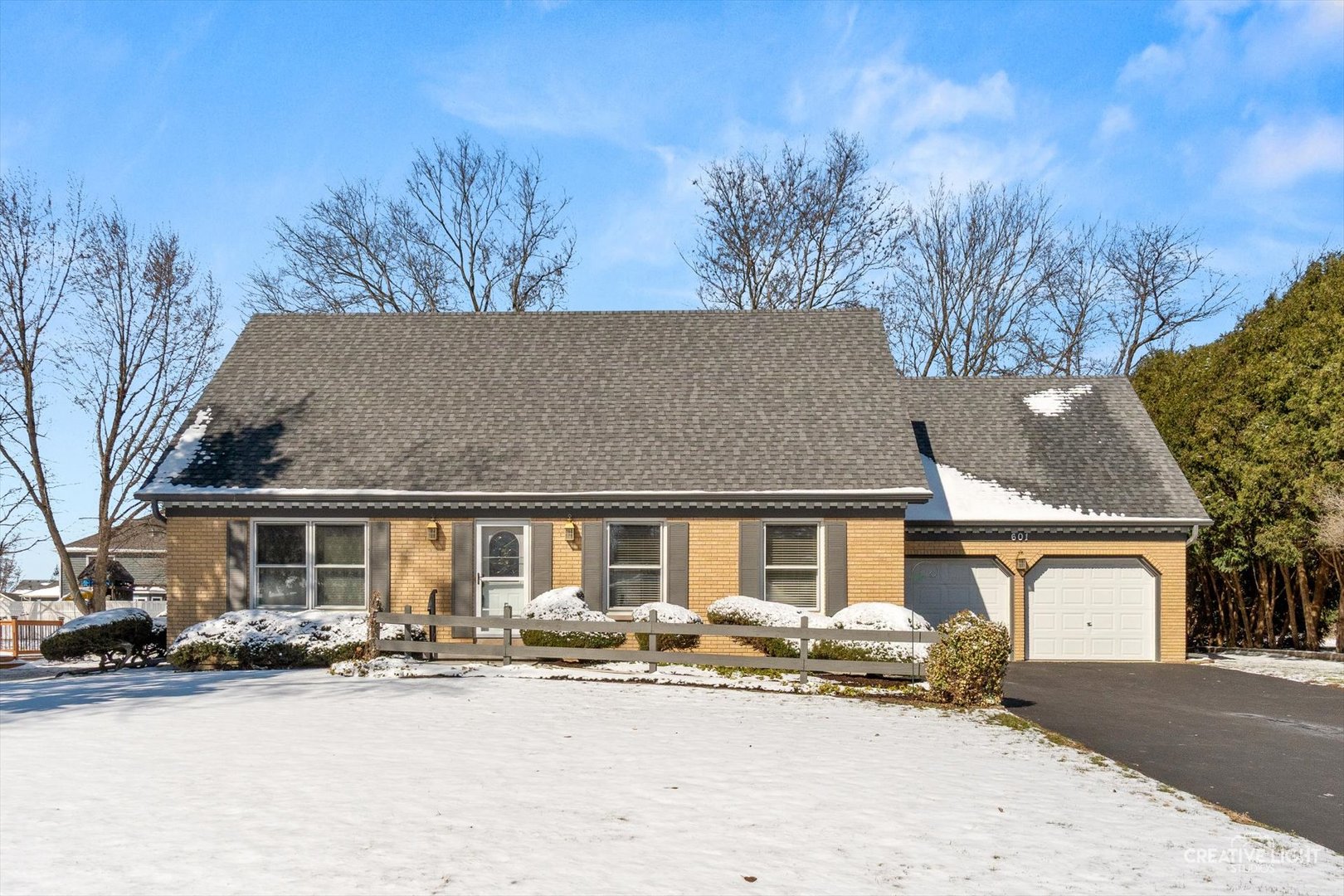 601 North View Street Hinckley, IL 60520 - Photo 1 of 18 a front view of a house with yard and parking