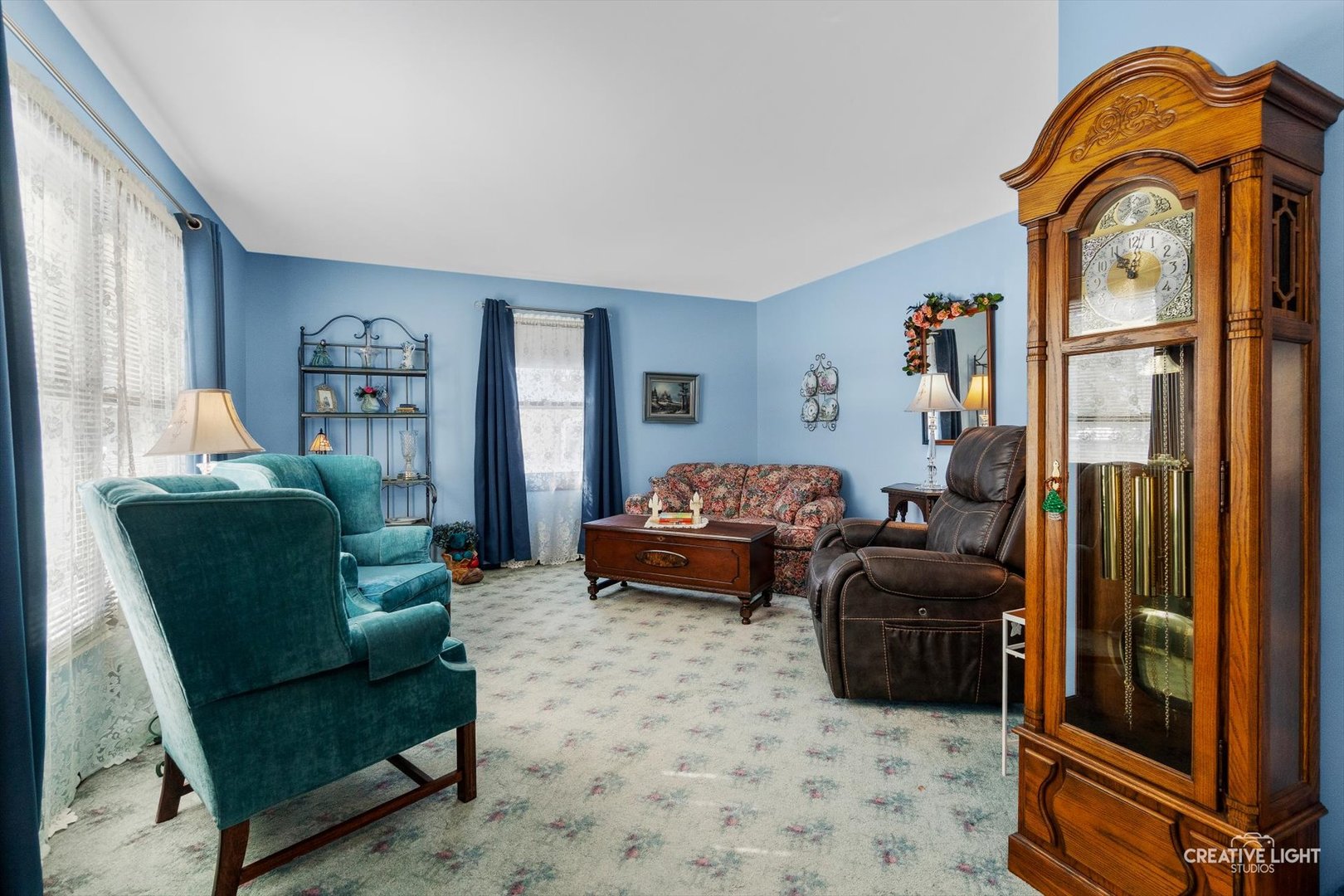 601 North View Street Hinckley, IL 60520 - Photo 3 of 18 a bedroom with furniture and a window