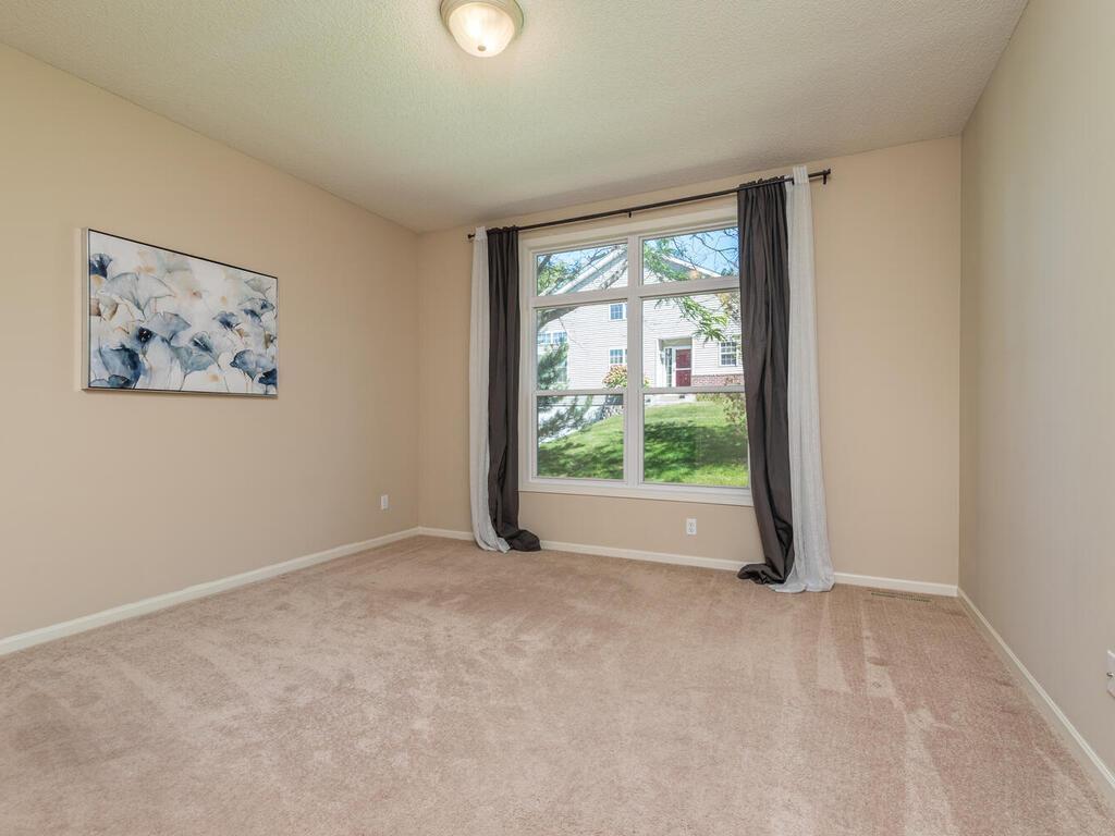 7991 Autumn Ridge Way Chanhassen, MN 55317 - Photo 14 of 25 Gallery Image 14