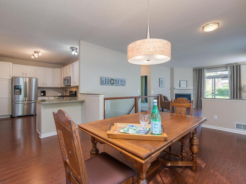 7991 Autumn Ridge Way Chanhassen, MN 55317 - Photo 9 of 25 Gallery Image 9