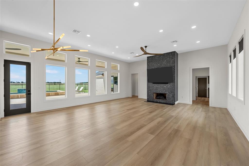 417 Willow Moon Ranch Road Crawford, TX 76638 - Photo 7 of 40