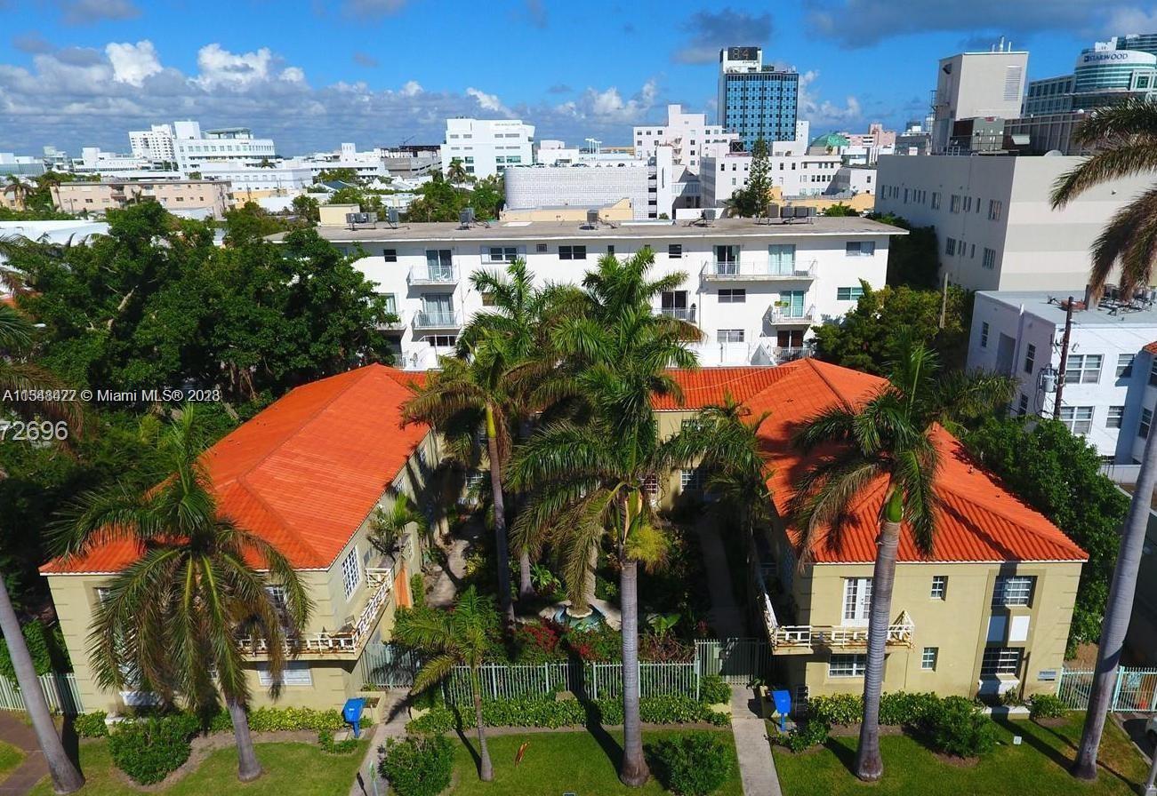 439 15th Street, Unit 15 Miami Beach, FL 33139 - Photo 12 of 13 a view of a city