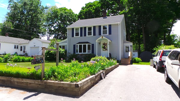 19 Martin Road Douglas, MA 01516 - Photo 3 of 30