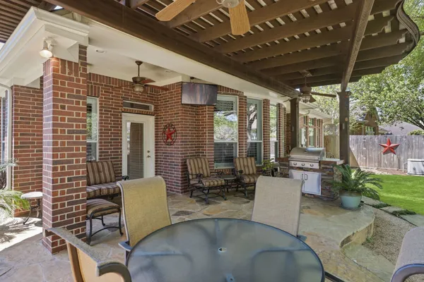 $474,000 | 99 Bagpipe Way, Conroe, TX 77384