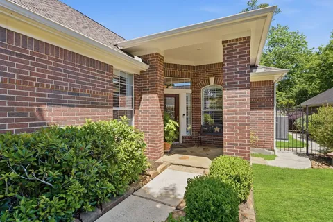$474,000 | 99 Bagpipe Way, Conroe, TX 77384