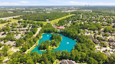 $474,000 | 99 Bagpipe Way, Conroe, TX 77384
