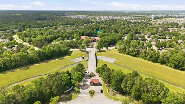 $474,000 | 99 Bagpipe Way, Conroe, TX 77384