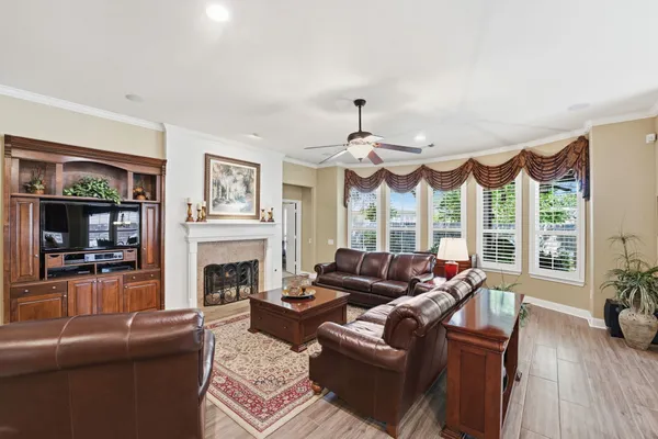 $474,000 | 99 Bagpipe Way, Conroe, TX 77384