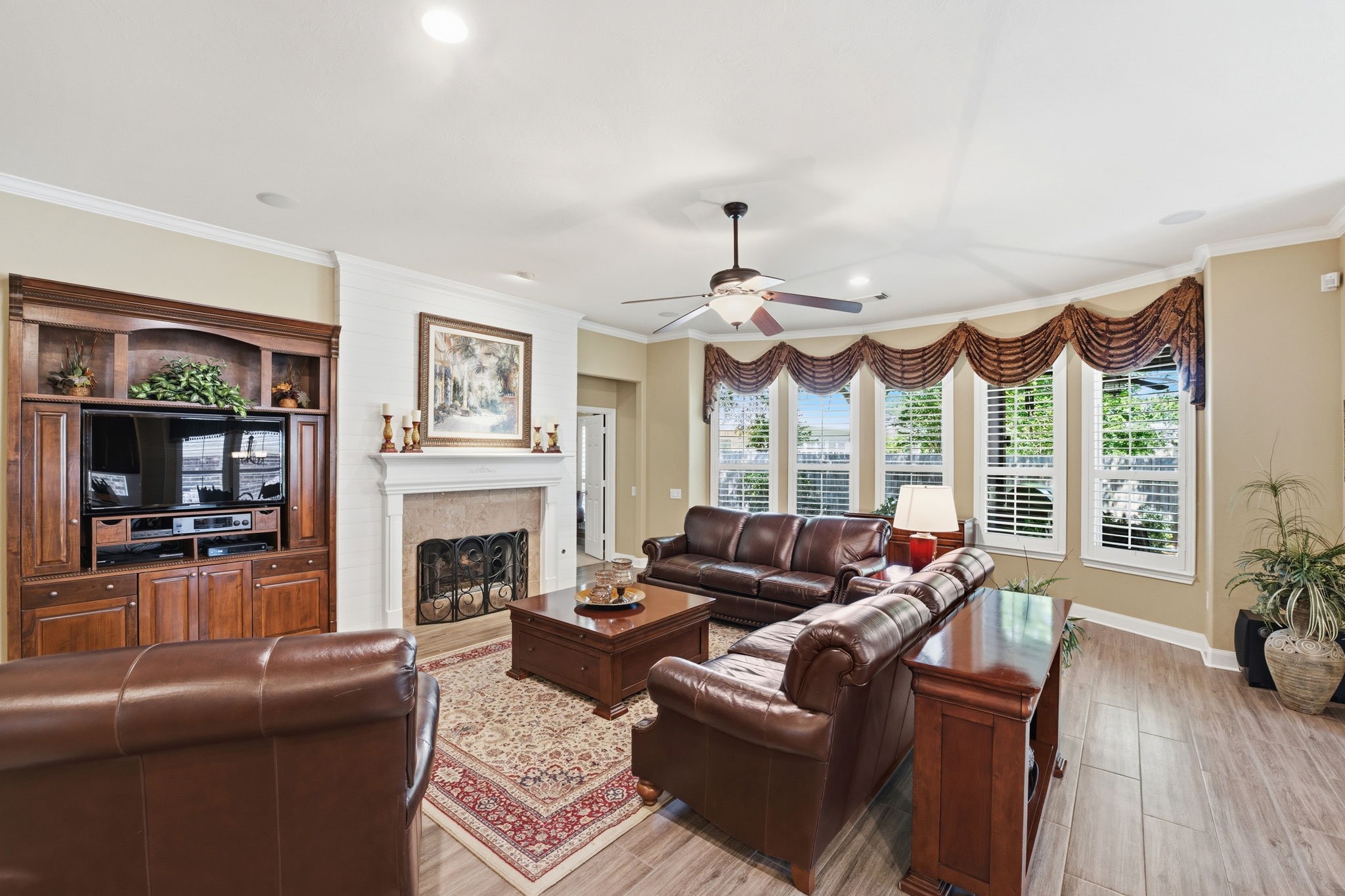 99 Bagpipe Way Conroe, TX 77384 - Photo 10 of 40