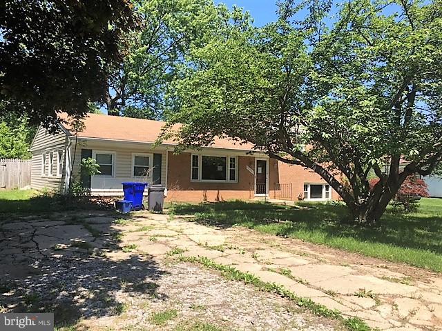 15425 Thompson Road Silver Spring, MD 20905 - Photo 2 of 20 Exterior (Front)