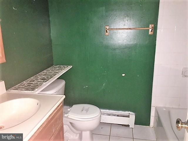 15425 Thompson Road Silver Spring, MD 20905 - Photo 20 of 20 Hall Bath