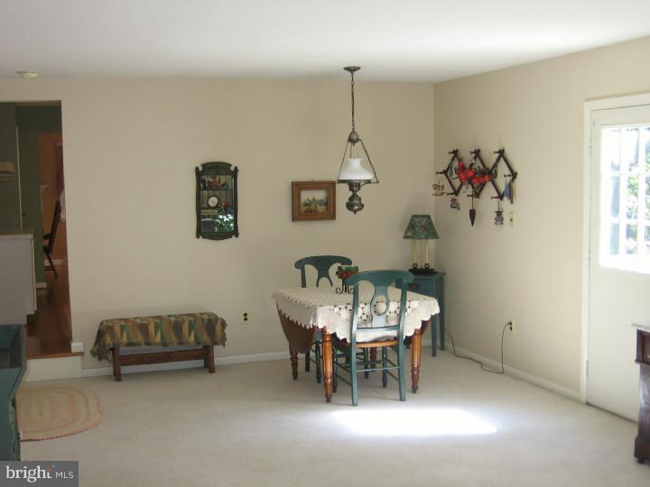57 Taunton Road Medford, NJ 08055 - Photo 10 of 24 Family Room