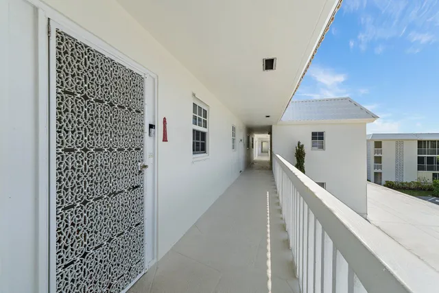 $789,000 | 100 Waterway Road, Unit E305, Tequesta, FL 33469