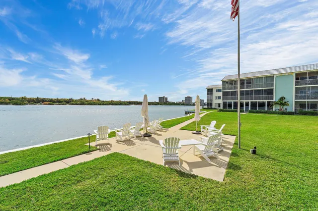 $789,000 | 100 Waterway Road, Unit E305, Tequesta, FL 33469