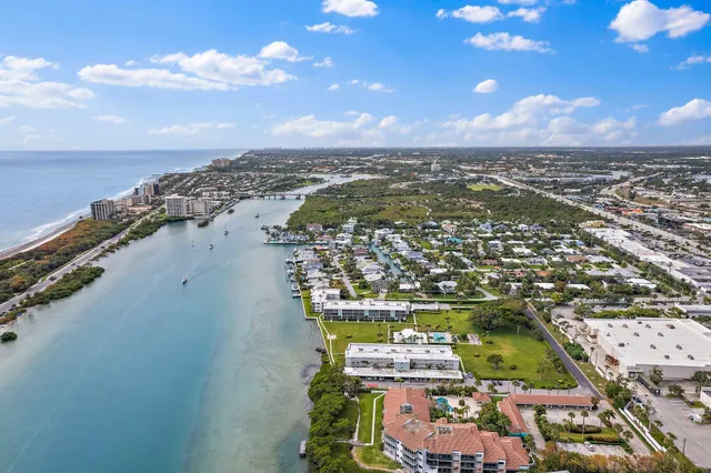 $789,000 | 100 Waterway Road, Unit E305, Tequesta, FL 33469