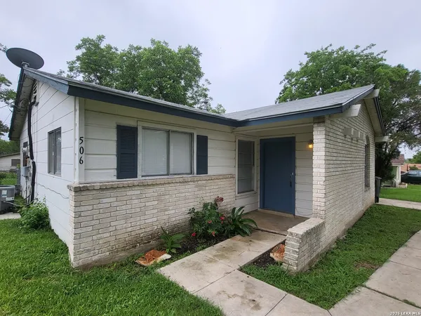 $1,350 | 506 Barbuda Drive, San Antonio, TX 78227