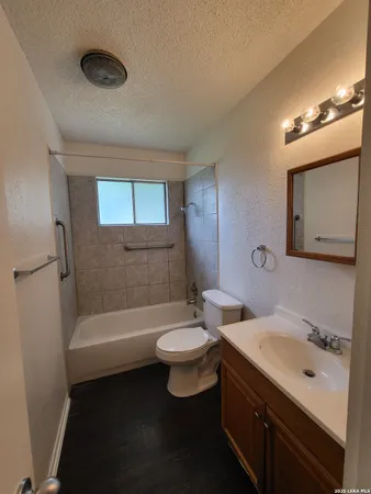 $1,350 | 506 Barbuda Drive, San Antonio, TX 78227