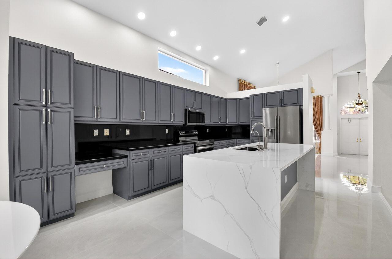 2191 Balsan Way Wellington, FL 33414 - Photo 11 of 68 12-print-DSC_6325
