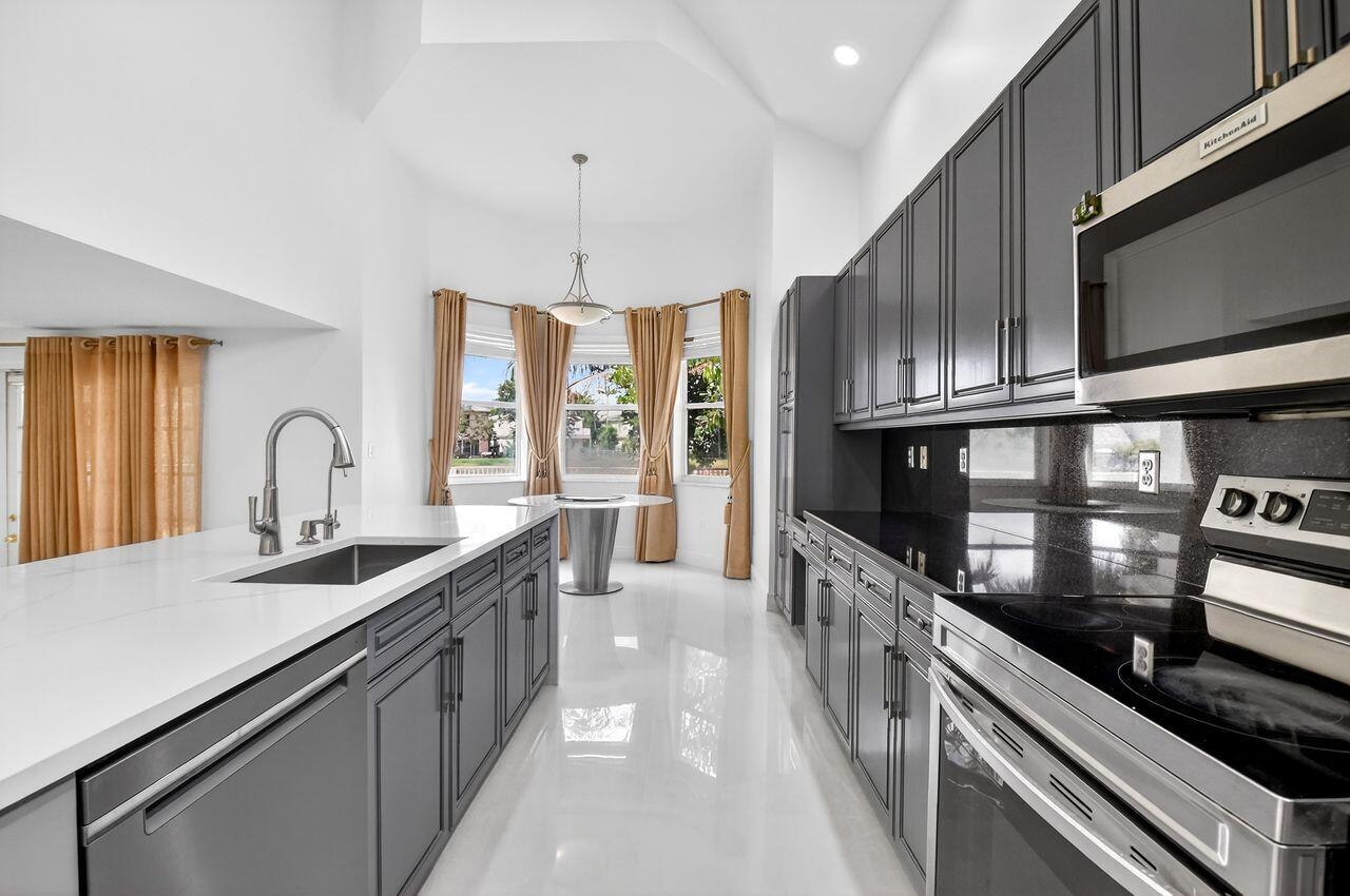 2191 Balsan Way Wellington, FL 33414 - Photo 14 of 68 15-print-DSC_6339
