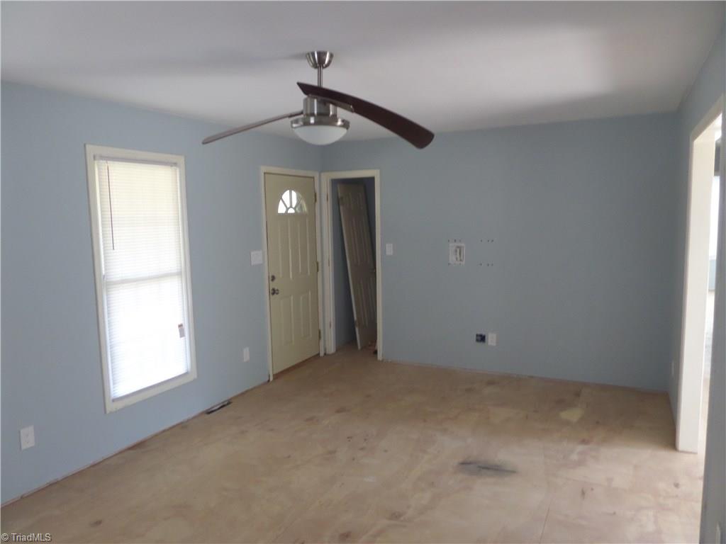 3748 White Oak Road Purlear, NC 28665 - Photo 15 of 29