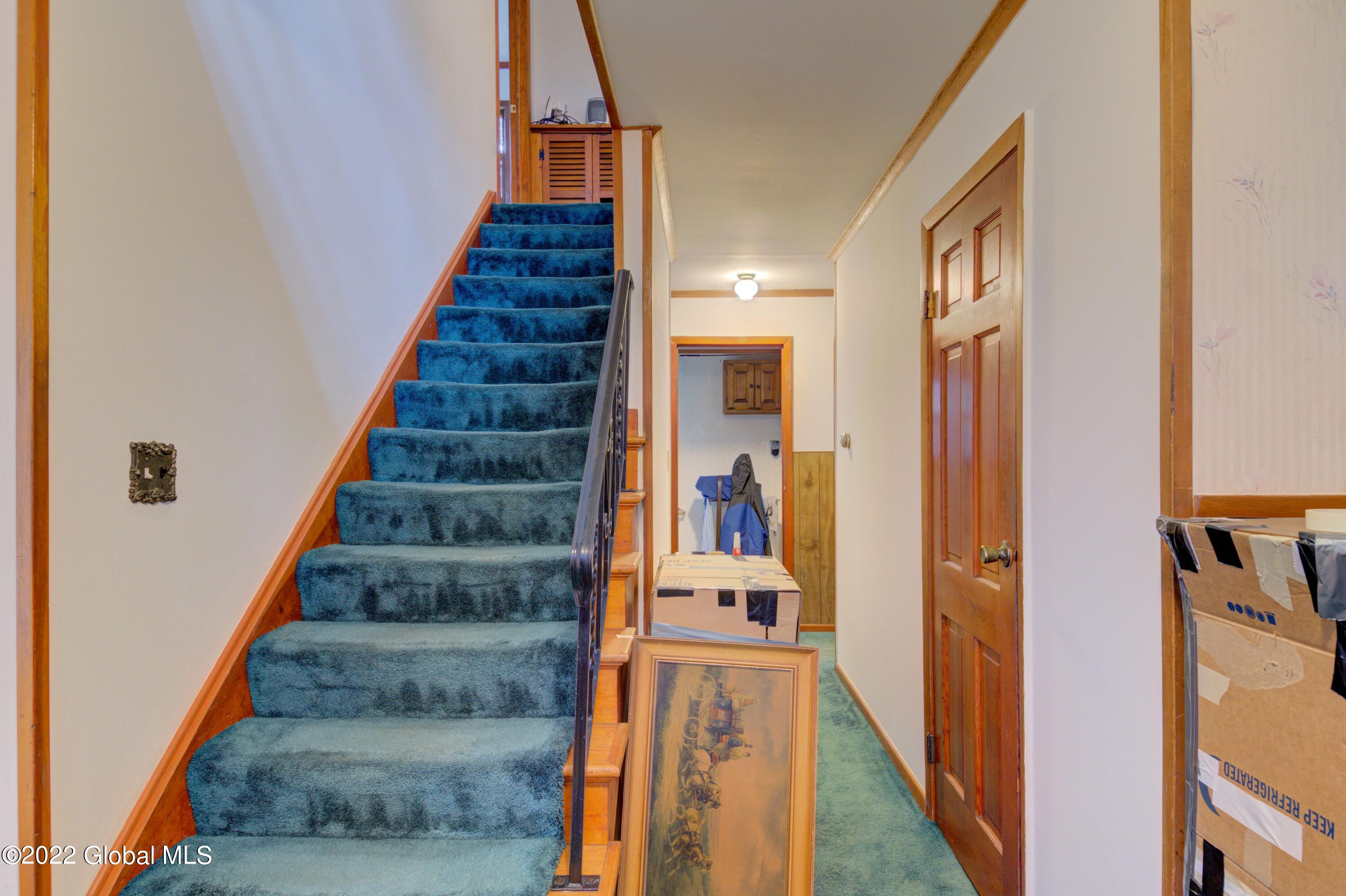 17 Rudolph Court Cohoes, NY 12047 - Photo 12 of 19 022-RUDOLPH