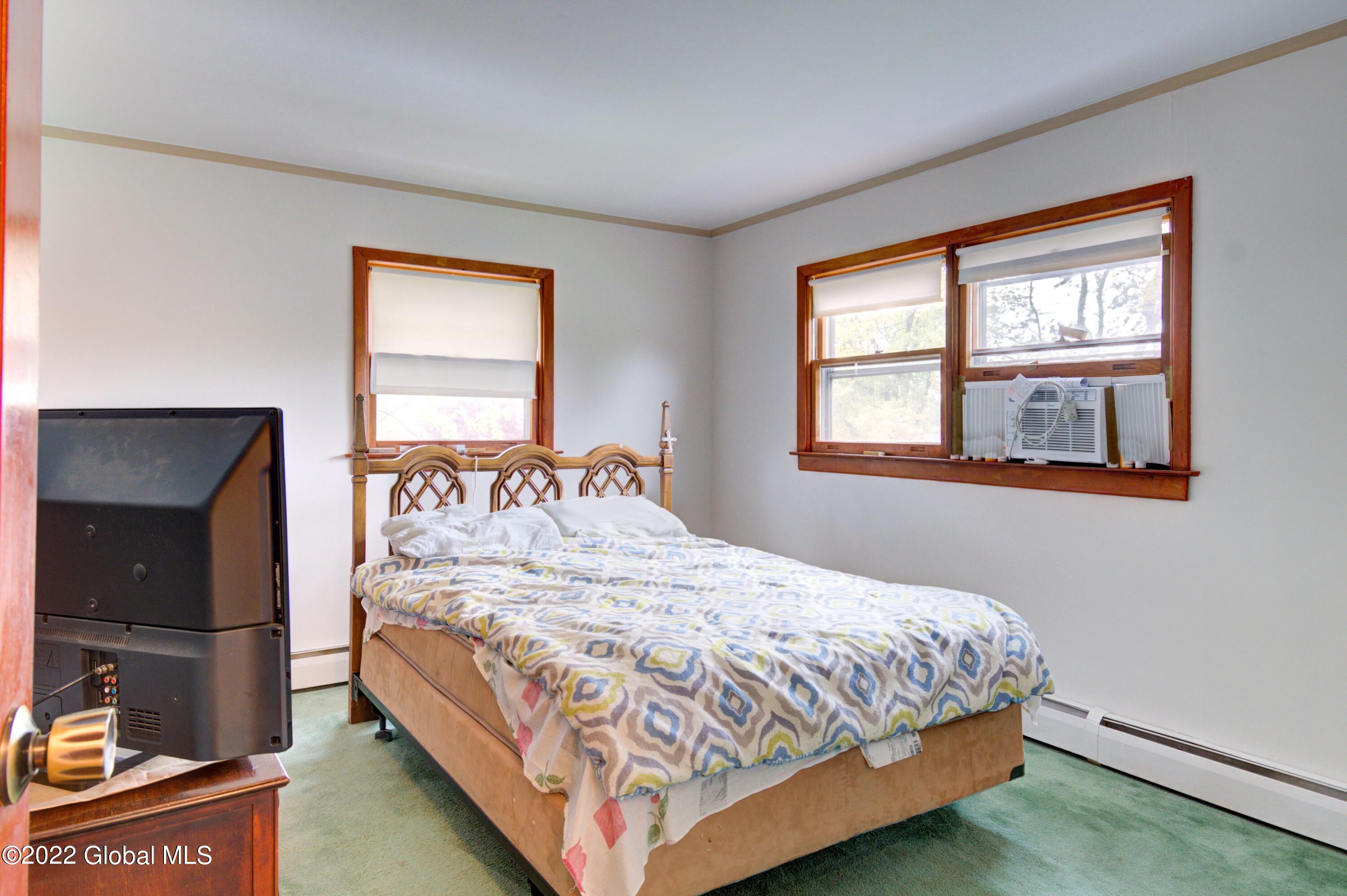 17 Rudolph Court Cohoes, NY 12047 - Photo 6 of 19 015-RUDOLPH-Edit