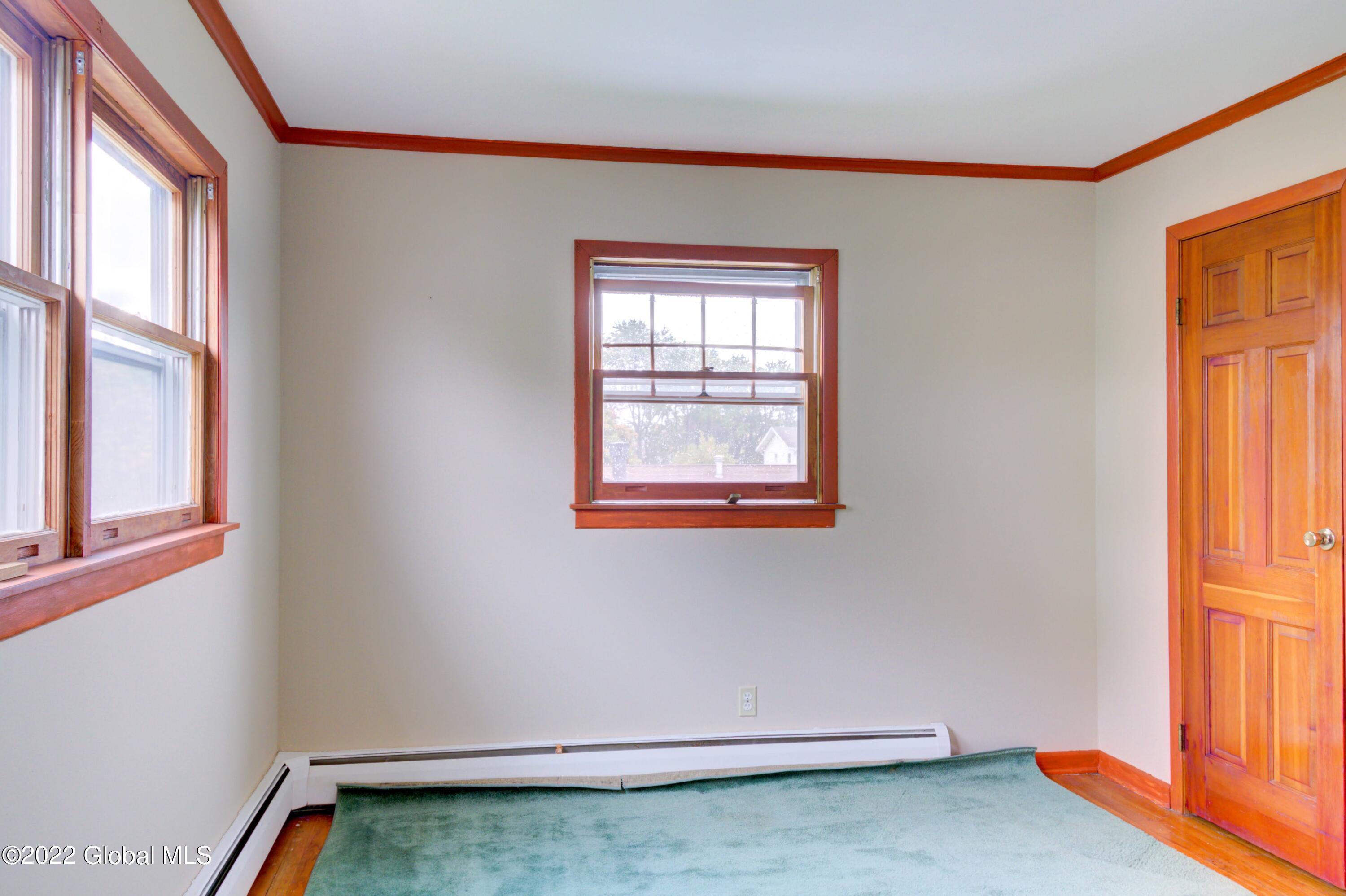 17 Rudolph Court Cohoes, NY 12047 - Photo 8 of 19 017-RUDOLPH