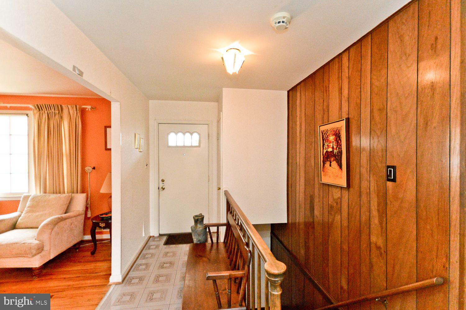 5215 Taft Road Temple Hills, MD 20748 - Photo 7 of 42 Front Foyer