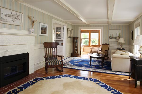 67 Oak Cliff Road Newton, MA 02460 - Photo 2 of 5