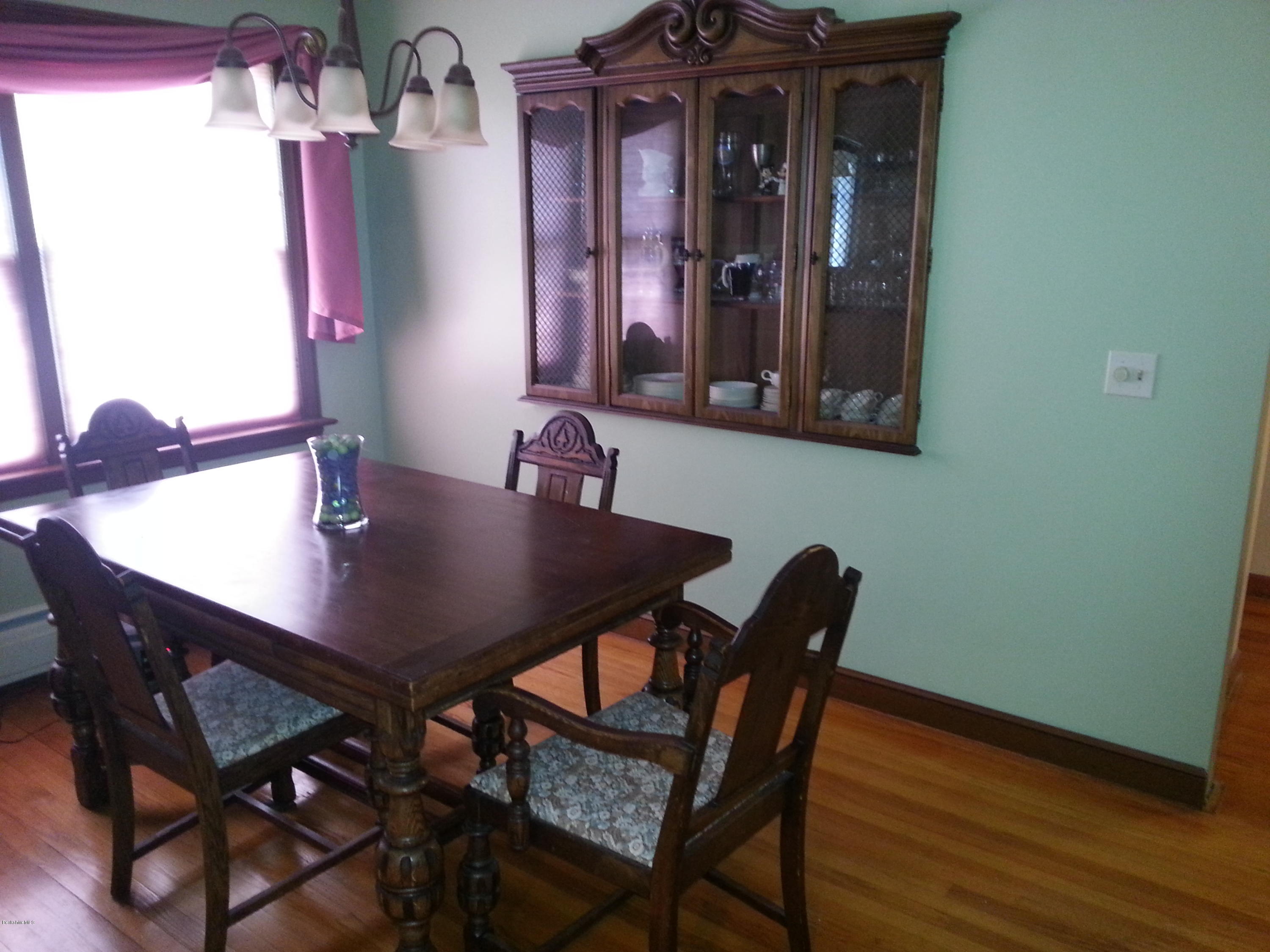 63 Valentine Road Pittsfield, MA 01201 - Photo 8 of 23 6
