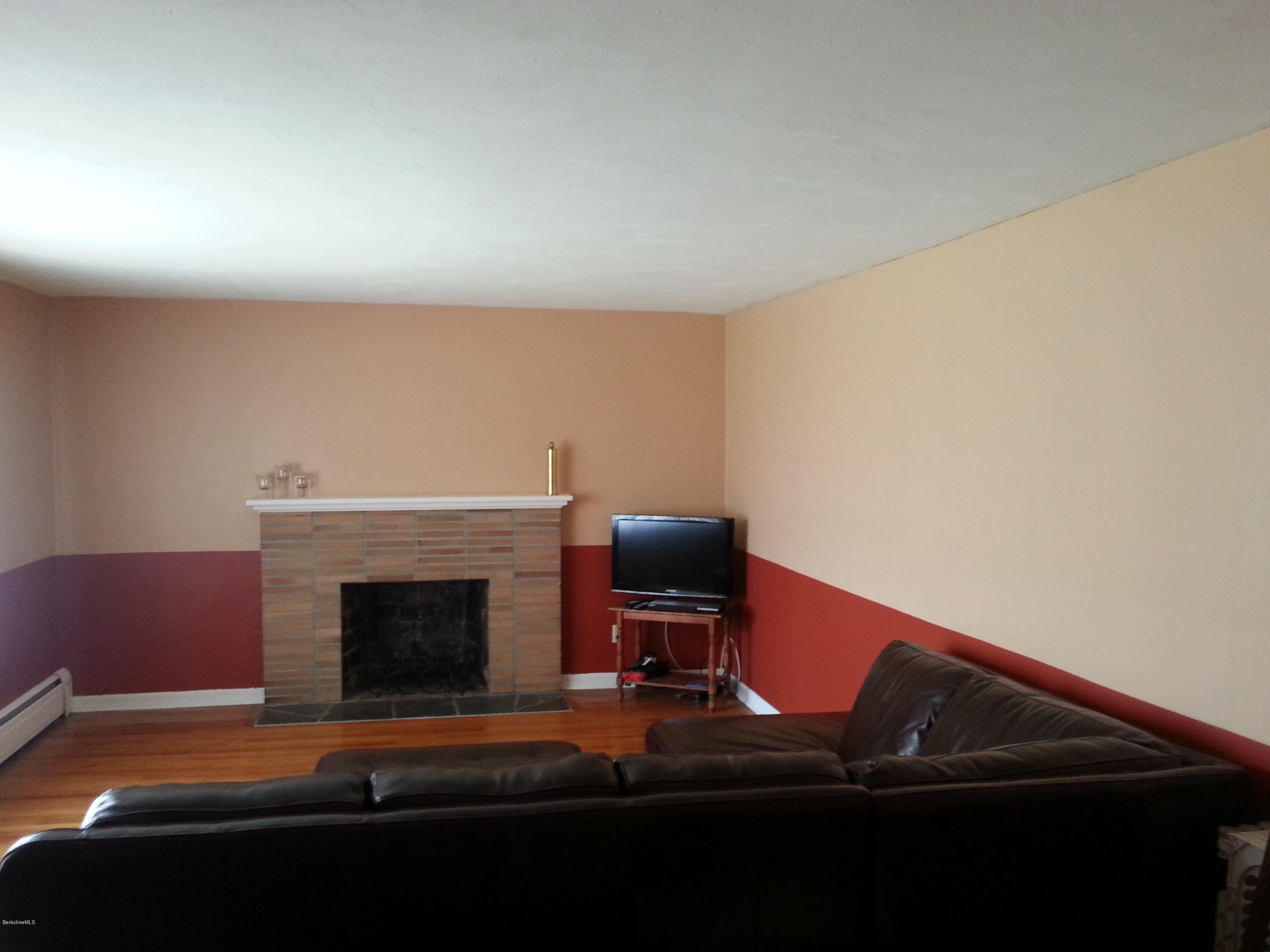 63 Valentine Road Pittsfield, MA 01201 - Photo 10 of 23 8