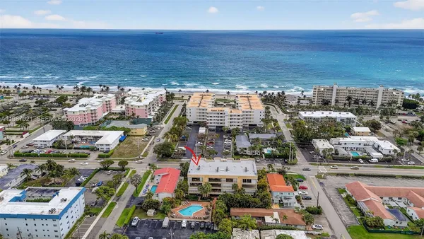 $649,900 | 333 Southeast 20th Avenue, Unit G2, Deerfield Beach, FL 33441