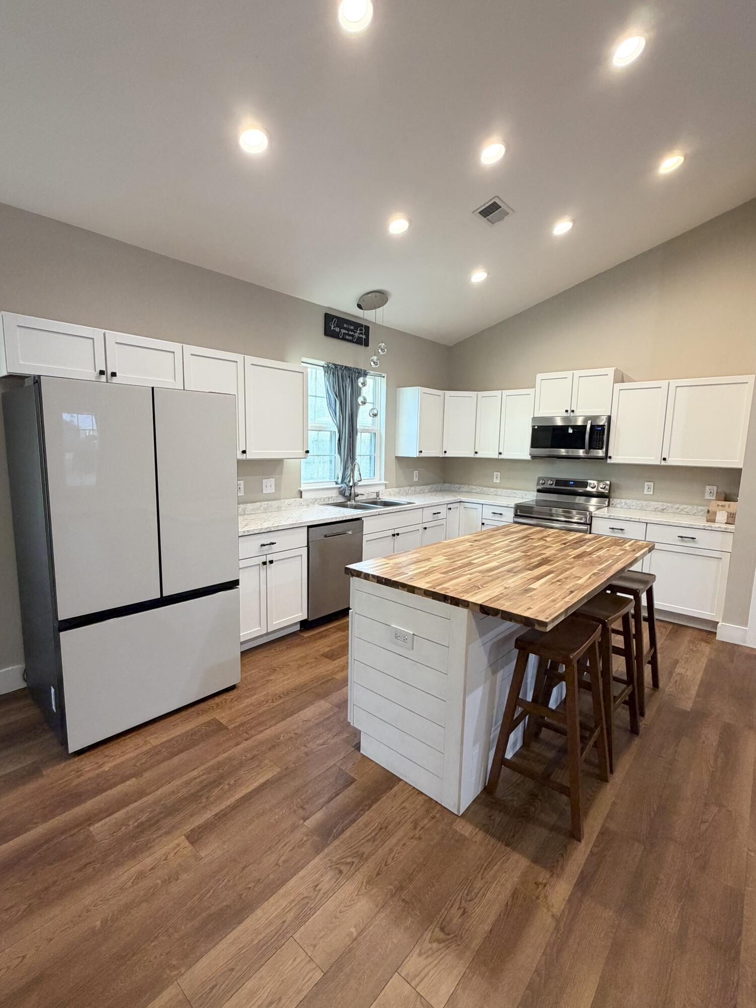 158 Industrial Road Walterboro, SC 29488 - Photo 11 of 18 IMG_1731