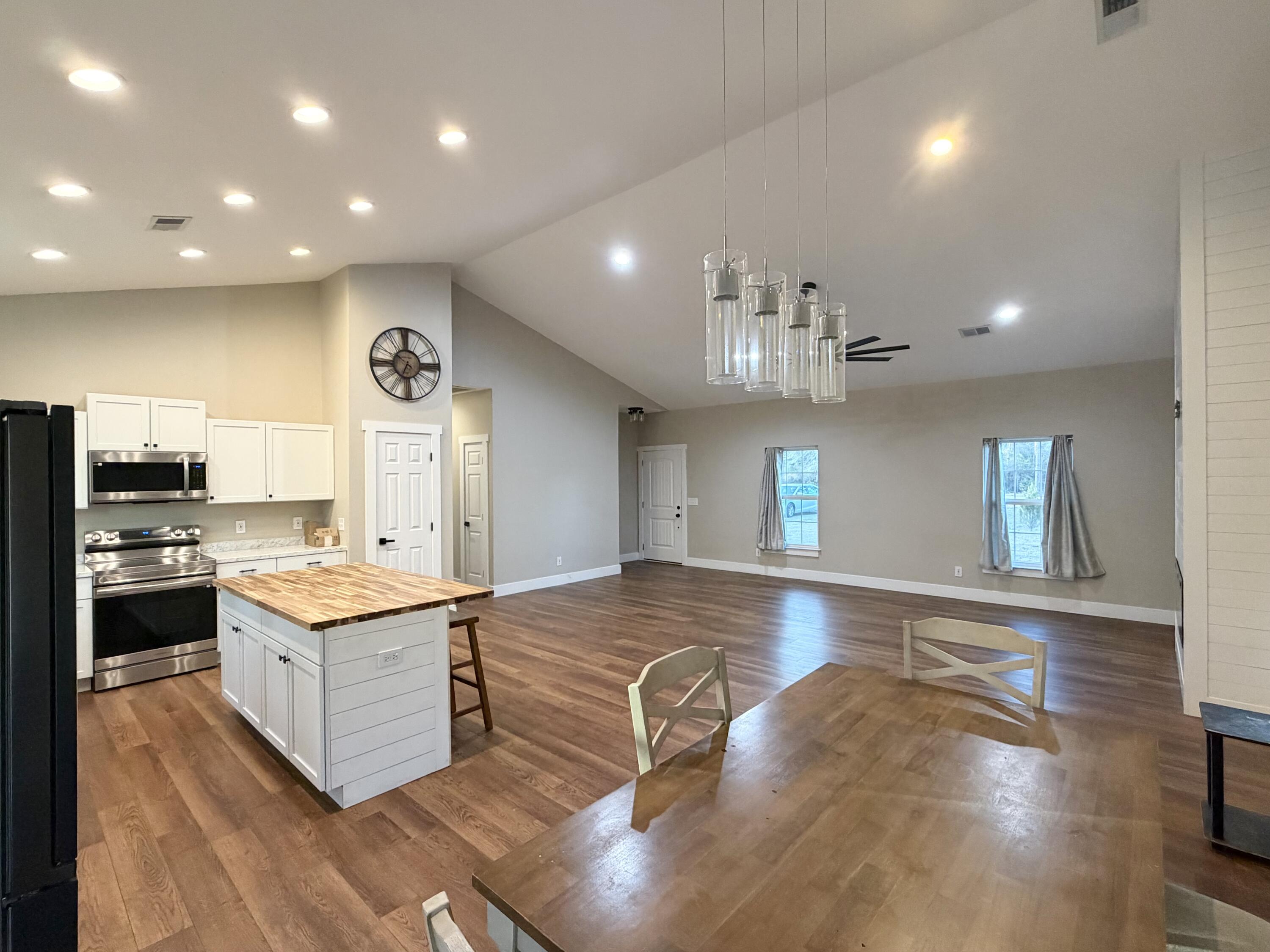 158 Industrial Road Walterboro, SC 29488 - Photo 10 of 18 IMG_1730