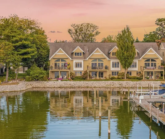 $1,279,900 | 17533 North Fruitport Road, Unit 6, Spring Lake, MI 49456