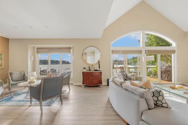 $1,279,900 | 17533 North Fruitport Road, Unit 6, Spring Lake, MI 49456